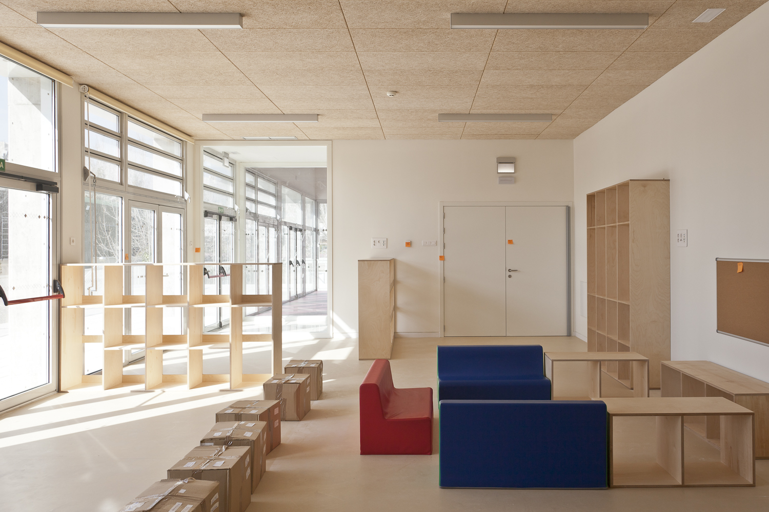 Liceo Francés de Madrid. Estudio de arquitectura: Des Clics et des Calques y Azootea.